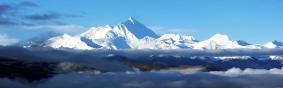 珠穆朗玛峰高约多少米 珠穆朗玛峰在哪儿 有什么特点